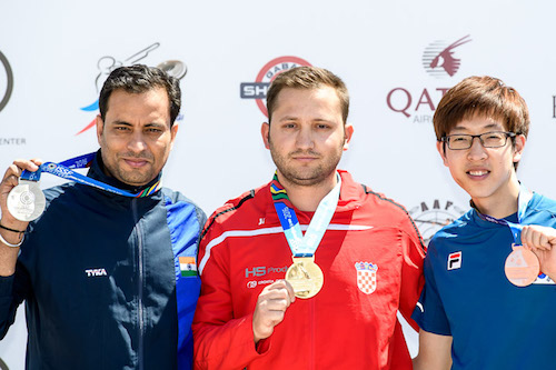 CMBAKU2016 001_FR3X40.jpg CMBAKU2016 001_FR3X40.jpg
