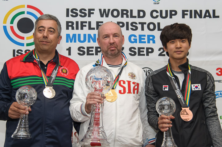 FCM 2015 001_AP60.jpg FCM 2015 001_AP60.jpg