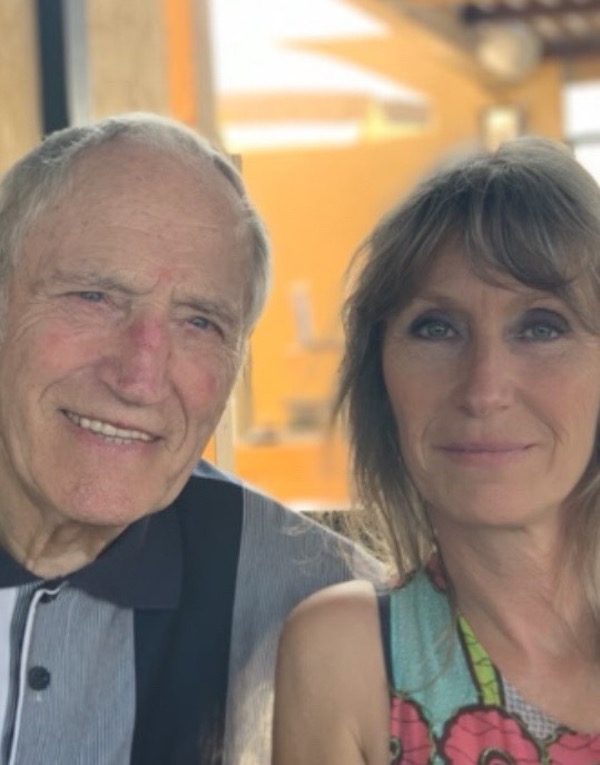 Jean FAGGION et sa fille cadette _SIteWeb.jpg Jean FAGGION et sa fille cadette _SIteWeb.jpg
